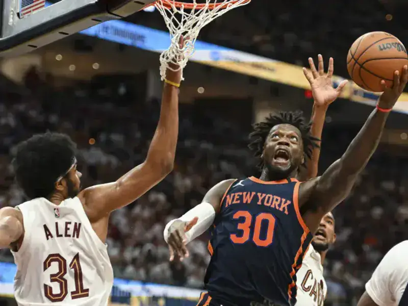 Knicks triunfó ante Cavaliers en duelo de playoffs