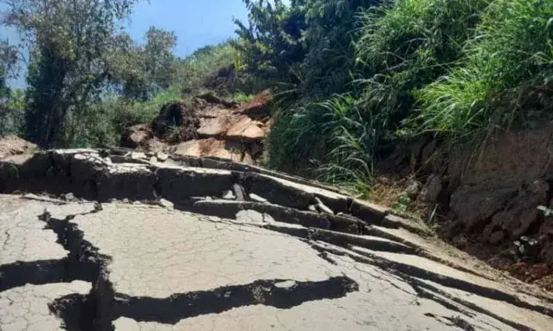 Más de 17 mil afectados por el colapso de una vía en Mérida