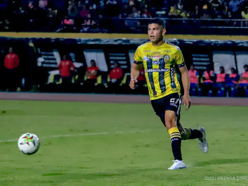 Farías: “Los clásicos se ganan y lo buscaremos”
