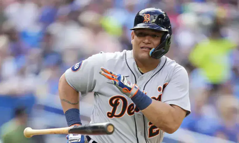 Cabrera iguala récord de Speaker en extrabases tras derrota de Detroit