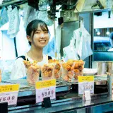 Japón impulsa la igualdad salarial para enfrentar la escasez de mano de obra