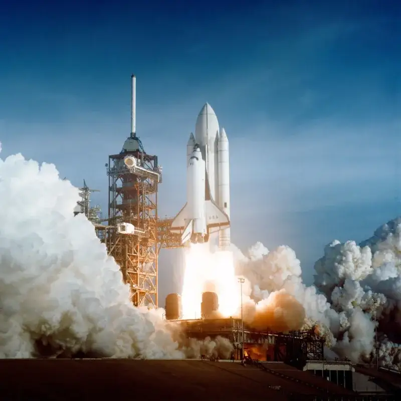 La NASA advierte que sus bases de lanzamiento ya no alcanzan para Artemis