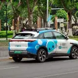 Shenzhen abre la puerta a más robotaxis y crece la protesta de los taxistas