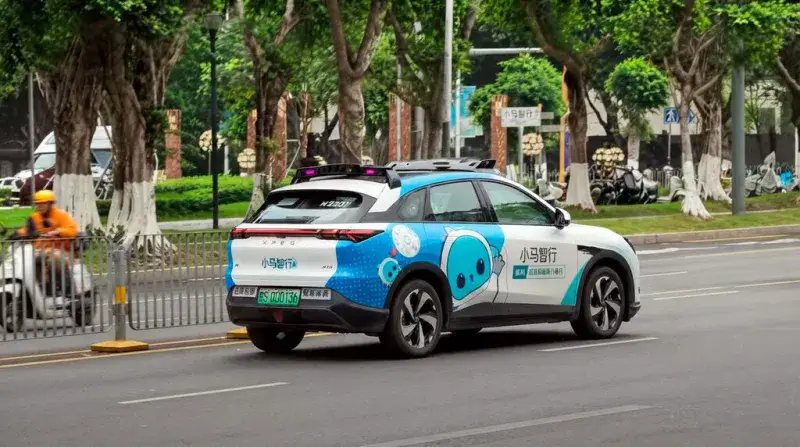 Shenzhen abre la puerta a más robotaxis y crece la protesta de los taxistas