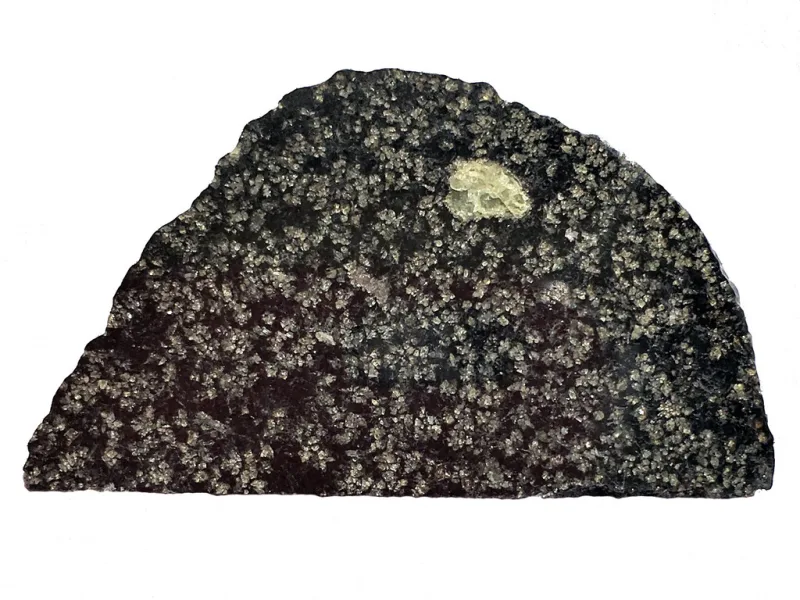 Un fragmento hallado en el Sáhara revela la destrucción de un protoplaneta del tamaño de la Luna