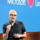 Nadella prevé nuevos oficios pese al avance de la IA