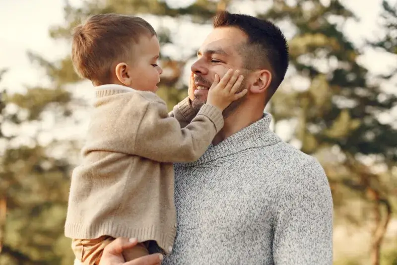 La paternidad también reordena el cerebro masculino