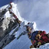El calor humano y la orina aceleran el deshielo en el Everest
