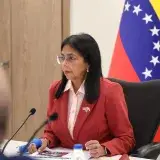 Delcy Rodríguez negocia con FMI liberar fondos bloqueados