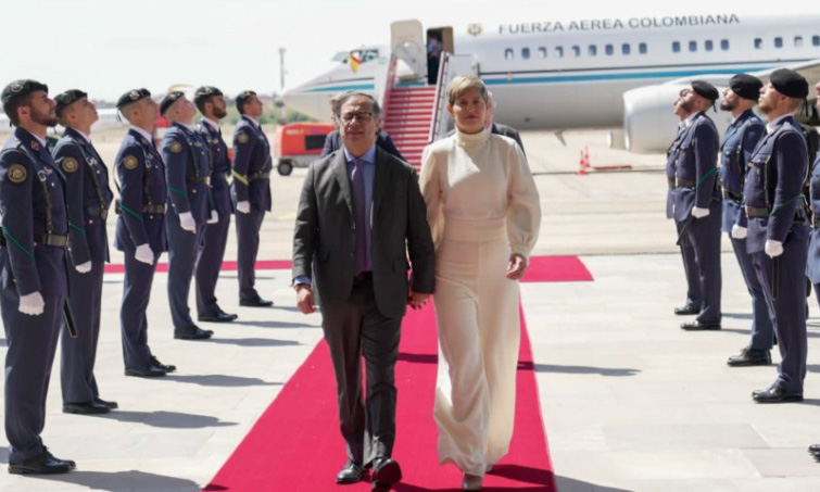 Petro llega a Madrid en su primera visita de Estado a España