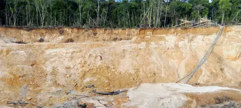 Asciende a 11 los fallecidos por colapso de mina en Bolívar