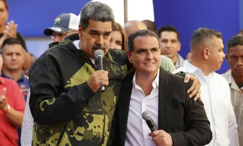 Maduro y Saab condenados a pagar 314 millones a ex prisioneros