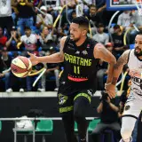 Spartans mandó en el “Papa Carillo”