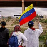 EE. UU. ampliaría número de visas humanitarias a 100 mil