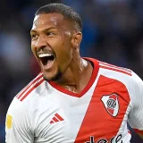 Salomón Rondón abandonaría el River Plate