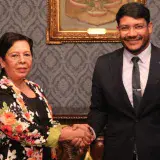 Gobierno recibe a exalcaldesa de Managua como embajadora de Nicaragua