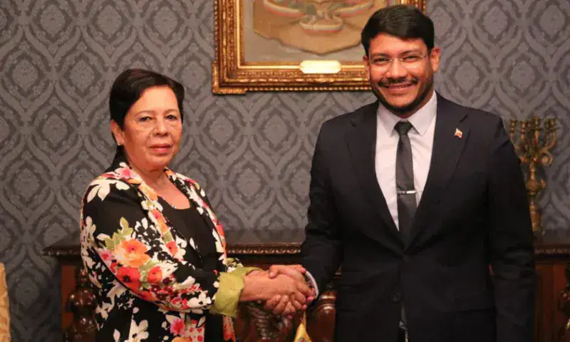 Gobierno recibe a exalcaldesa de Managua como embajadora de Nicaragua