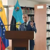 
				Rosales: Es fundamental establecer mecanismos para reconocer la trayectoria y logros de grandes zulianos			