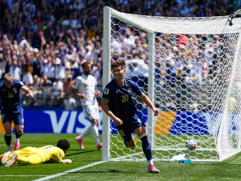 Bosnia venció a Catar 3-1 y quedó tercera en el Grupo B por diferencia de goles