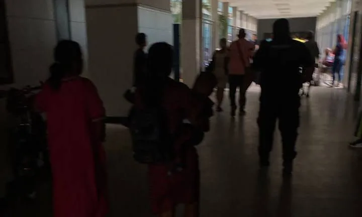 Explosión de transformador deja sin luz al Hospital Universitario
