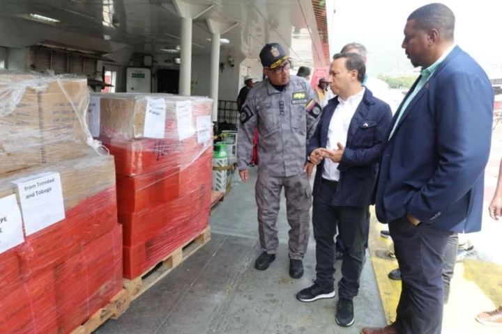 Trinidad y Tobago envía 300 toneladas de ayuda Venezuela tras
