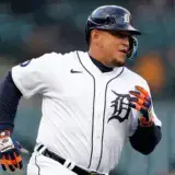 Miguel Cabrera pega doble en derrota de los Tigres