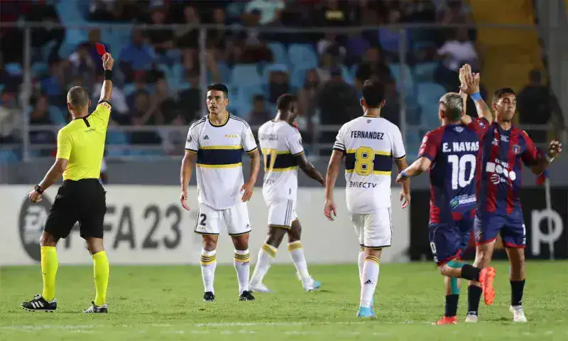 Monagas empata sin goles pese a dos expulsiones en el Boca Juniors