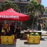 Más de 48 horas de rescate mantienen atrapado a Hernán Gil en Catia La Mar