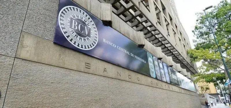 BCV eleva tasas y castigos bancarios para contener presión cambiaria