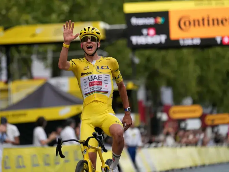 Pogacar conquista su quinto Tour tras igualar un récord