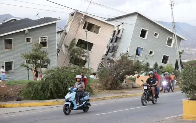 Video de seguridad revela colapso parcial en Hugo Chávez