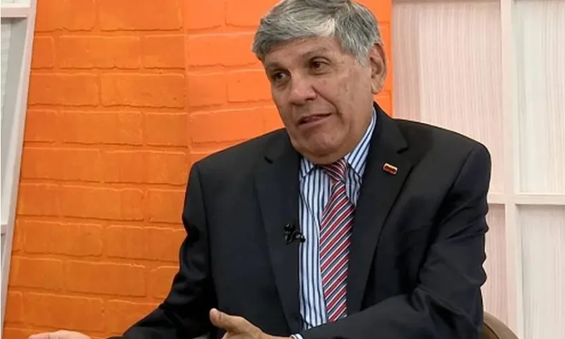 Carratú Molina niega estar implicado en "operación Brazalete Blanco"