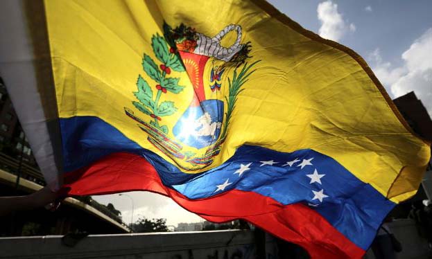 Gobierno denuncia que hay más de 22 mil millones de dólares bloqueados