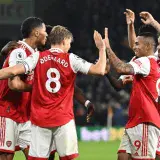 Arsenal recibe a Chelsea con el liderato en juego