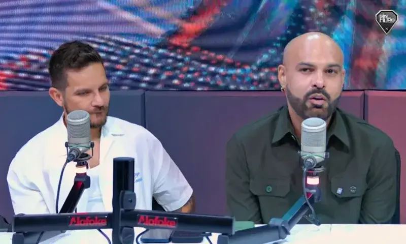 Omar Enrique y Omar Acedo redefinen el término "enchufado"