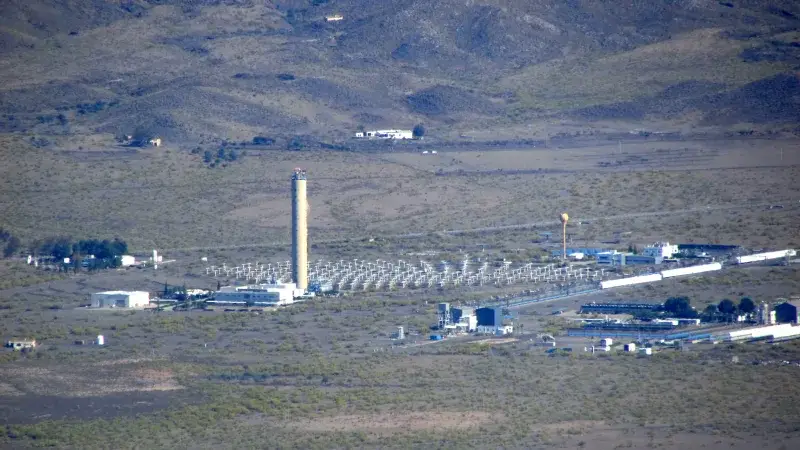 File:Plataforma solar almeria 3.jpg