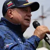 Cabello arremete contra alcalde panameño por la ayuda