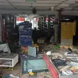 Rescatista sigue trabajando en La Guaira tras terremoto