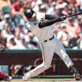 Wílmer Flores despacha el jonrón 21 del año
