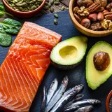 Alimentos que pueden ayudar a dormir mejor y reducir la apnea del sueño