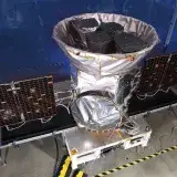 TESS descubre dos planetas gigantes en TOI-791 que casi no pesan