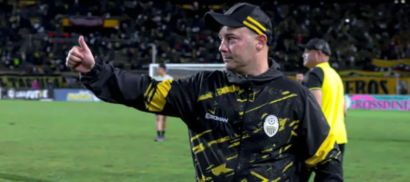 Eduardo Saragó renunció al banquillo del Deportivo Táchira