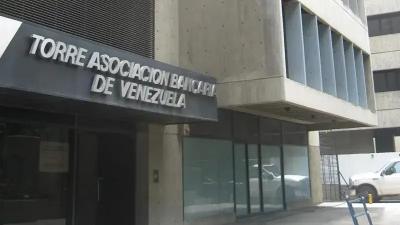 La banca mantiene activos sus canales digitales y confirma feriado del 29 de junio