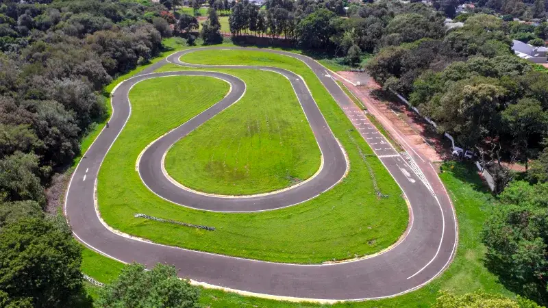 File:KikoSierich KartodromoAyrtonSenna Guaira Parana.jpg
