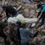 La Guaira concentra la carrera final por hallar vivos tras los sismos