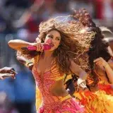 Shakira rompe récord mundialista con mil millones de vistas en YouTube