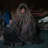 Talibanes dispersan protesta de mujeres en Herat tras detenciones por no llevar burka
