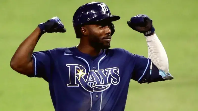 Yankees siguen a 1.5 juegos de Rays en la División
