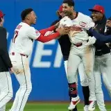 Brayan Rocchio deja tendidos a los Medias Blancas con doble de oro