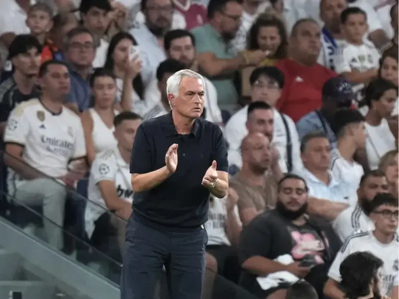 Mourinho critica la falta de control tras vencer al Inter